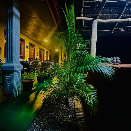 Dambulla Kings Inn Exterior photo